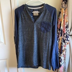 Men’s long sleeve